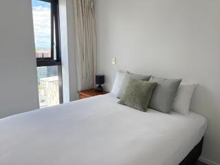 Skyline Penthouse Duplex - 2BR City Escape - 2