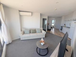 Skyline Penthouse Duplex - 2BR City Escape - 1