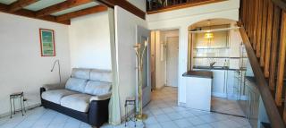 A rare gem in Fréjus - 0