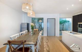 Delightful Townhouse in the Heart of Sukhumvit - 9