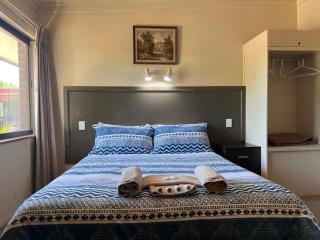 Cann Valley Motel - 6