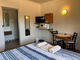 Cann Valley Motel - 5