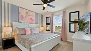 Orlando Getaway: Near Disney, Pool, Resort - 8