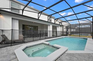 Modern Villa with Resort Amenities & Game Room - 8