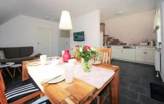 Beautiful Apartment In Röbel With Wifi - 5