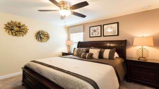 Opulent Villa, 10 Min to Disney, Pool & Spa - 7