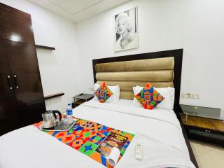 Hotel Le Grand Couple Friendly - Kalka ji Metro - 9