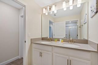 Cozy Disney Retreat with Private Pool & Water Park - 6