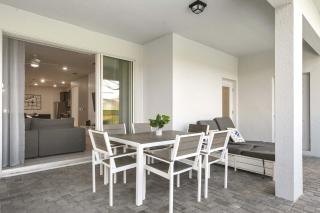 Relax in Style Pool, Resort Amenities, Near Disney - 8