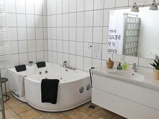 Exclusive Retreat with Spa - By Traum Ferienwohnungen - 7