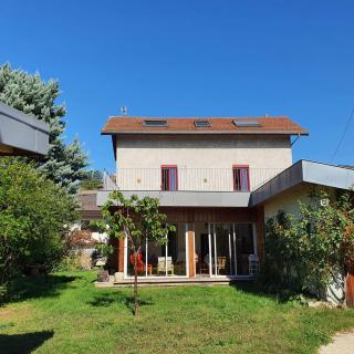 Confortable maison familiale à 5 minutes du lac - 0