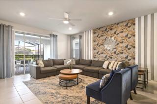 Relax in Style Pool, Resort Amenities, Near Disney - 0