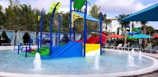 Luxury 28 Guest Home w Games, CInema and More! - Davenport - 1