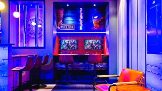 Extraordinary 10BR Private Pool Spa Near Disney - 9