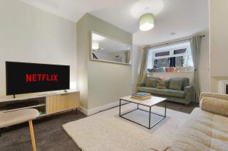 New! 2BR in Front Street - 0