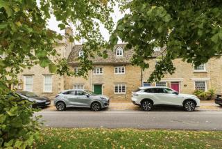 Cotswold Cottage- Central Witney - 9