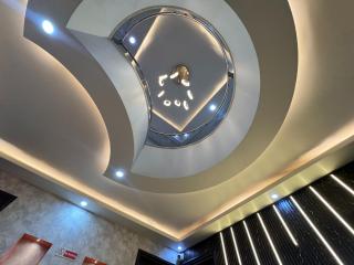 Sky Light Inn Hotel - 6