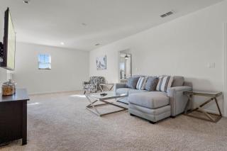 Solterra Villa with Screened Pool & Lake View - 7