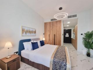 Snug Studio Near Cleveland Clinic & Downtown - 0