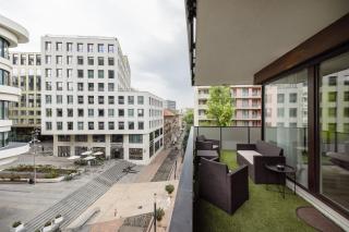 Urban Hideaway with Terrace & Garage - 6