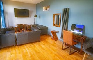 Seaview Cottage Schoolhouse 2 - 6