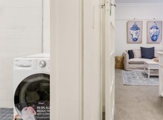 Art Deco Apartment Meters Away From The Beach - 2