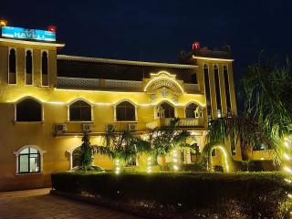 L S Haveli - A Heritage Lake View Haveli - 1