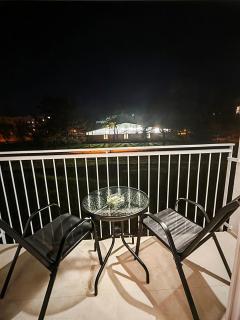 Axiom Suites - Zenith X - Netflix, HBO, Champagne - 1