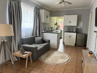 Tana's flat - Brakpan - 5
