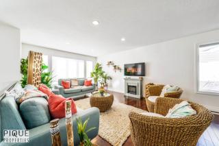 Spacious 6BDR Oasis - Sleeps 17 - Garage - Fireplace - 3