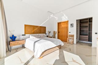 Dreamy Marrakech Oasis with Private Staff & Pool - 3