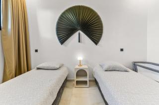 Dreamy Marrakech Oasis with Private Staff & Pool - 4