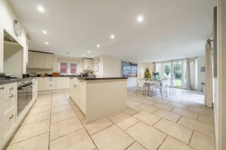 Orchard House 3 bedrooms - 9