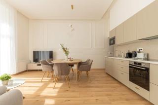 Central Cozy Bajcsy 31 Apartment - 0