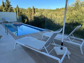 Giardinia Holiday Homes with Private Pool - 9