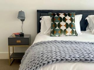 Luxury Barn Complex -Hot Tub- Orchardleigh Frome - 4