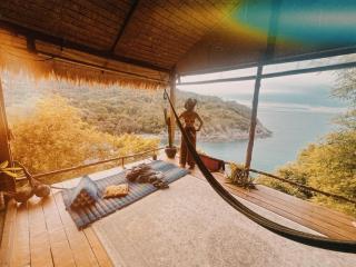 Why Nam Stunning Beach & Ocean View Jungle Penthouse - 8