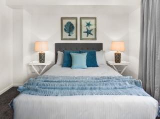 2-Bed Near Brisbane CBD with Pool Sauna & BBQ - 3