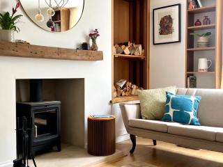 Mid-Century Gem - Heart of Frome - 0