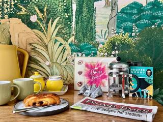 Mid-Century Gem - Heart of Frome - 1