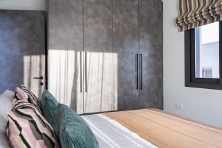 Casino & Mall Luxury Jacuzzi Penthouse Suite - Limassol - 4