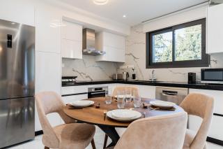 Casino & Mall Luxury Jacuzzi Penthouse Suite - Limassol - 7