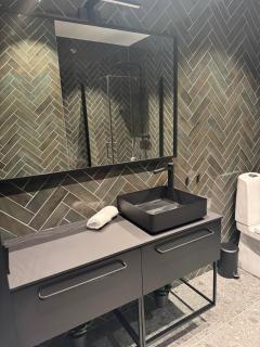 Tree Top Hill - The Old Station House - Båstad Holiday Apartments - 6