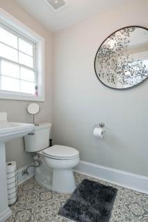 The Bulldog Farmhouse - 100 year old home - 3