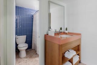 Riviera Beach Resort - 8