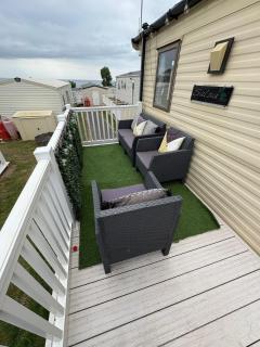 Homely static caravan with full central heating - 7
