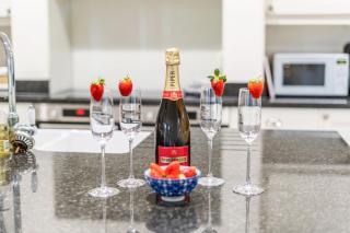 Orchard House 5 bedrooms - 1