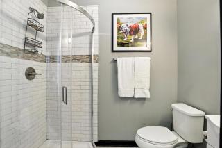 NEW LISTING The Classic City Collection - 3 Separate Units - 3