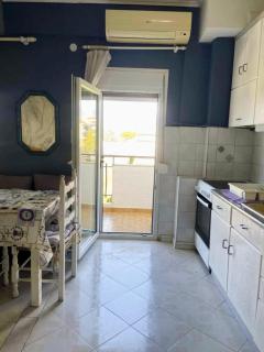 Jimmys Apartment - 6