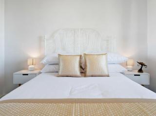 Executive and Spacious Apartment with Balcony - 5